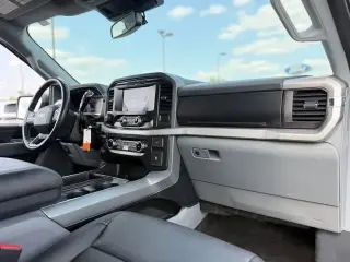Ford F-150 2022 4x4 XLT 4 puertas SuperCrew 5.5 pies. SB