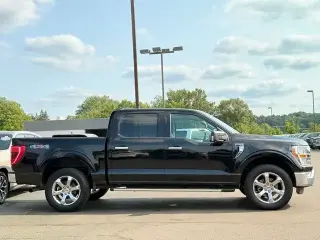 Ford F-150 2022 4x4 XLT 4 puertas SuperCrew 5.5 pies. SB