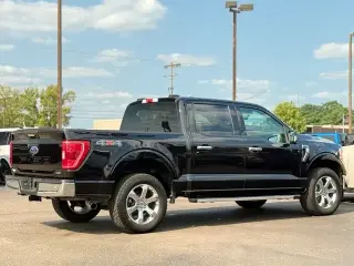 Ford F-150 2022 4x4 XLT 4 puertas SuperCrew 5.5 pies. SB