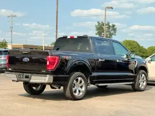 Ford F-150 2022 4x4 XLT 4 puertas SuperCrew 5.5 pies. SB