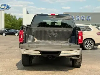 Ford F-150 2022 4x4 XLT 4 puertas SuperCrew 5.5 pies. SB