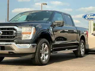 Ford F-150 2022 4x4 XLT 4 puertas SuperCrew 5.5 pies. SB