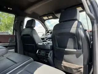 Ford F-150 2023 4x4 Lariat 4 puertas SuperCrew 5.5 pies. Caja corta