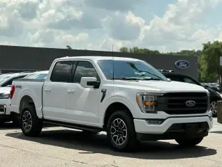 Ford F-150 2023 4x4 Lariat 4 puertas SuperCrew 5.5 pies. Caja corta
