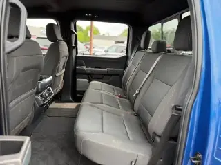 Ford F-150 2023 4x4 XLT 4 puertas SuperCrew 5.5 pies. SB