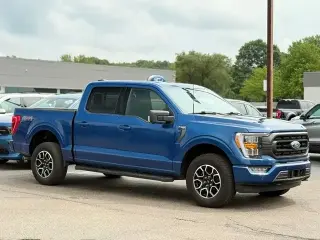 Ford F-150 2023 4x4 XLT 4 puertas SuperCrew 5.5 pies. SB