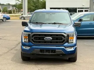Ford F-150 2023 4x4 XLT 4 puertas SuperCrew 5.5 pies. SB