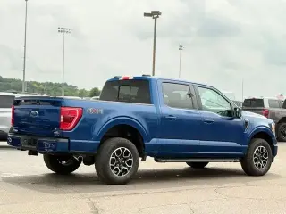 Ford F-150 2023 4x4 XLT 4 puertas SuperCrew 5.5 pies. SB