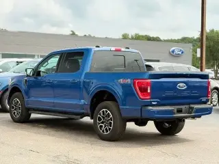 Ford F-150 2023 4x4 XLT 4 puertas SuperCrew 5.5 pies. SB