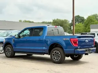 Ford F-150 2023 4x4 XLT 4 puertas SuperCrew 5.5 pies. SB