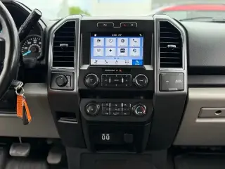 Ford F-150 2019 4x4 XLT 4 puertas SuperCrew 5.5 pies SB