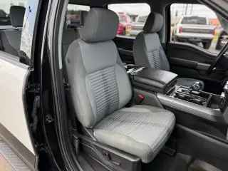 Ford F-150 2023 4x4 XLT 4 puertas SuperCrew 5.5 pies. SB