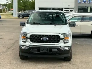Ford F-150 2023 4x4 XLT 4 puertas SuperCrew 5.5 pies. SB