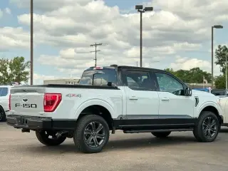 Ford F-150 2023 4x4 XLT 4 puertas SuperCrew 5.5 pies. SB