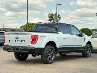 Ford F-150 2023 4x4 XLT 4 puertas SuperCrew 5.5 pies. SB