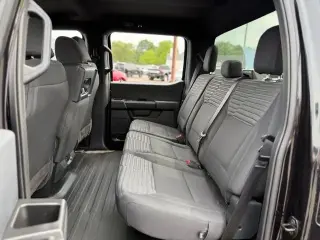Ford F-150 2023 4x4 XL 4 puertas SuperCrew 5.5 pies SB