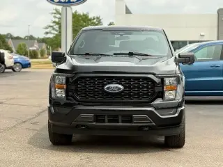 Ford F-150 2023 4x4 XL 4 puertas SuperCrew 5.5 pies SB