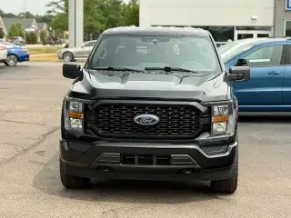 Ford F-150 2023 4x4 XL 4 puertas SuperCrew 5.5 pies SB