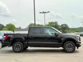 Ford F-150 2023 4x4 XL 4 puertas SuperCrew 5.5 pies SB