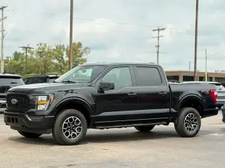 Ford F-150 2023 4x4 XL 4 puertas SuperCrew 5.5 pies SB