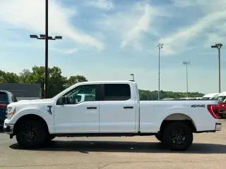 Ford F-150 2021 4x4 XLT 4 puertas SuperCrew 6.5 pies. SB