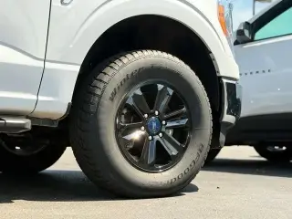 Ford F-150 2021 4x4 XLT 4 puertas SuperCrew 6.5 pies. SB