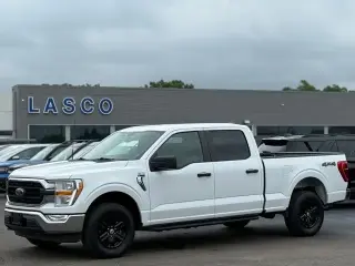 Ford F-150 2022 4x4 XLT 4 puertas SuperCrew 5.5 pies. SB