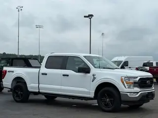 Ford F-150 2022 4x4 XLT 4 puertas SuperCrew 5.5 pies. SB