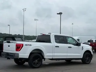 Ford F-150 2022 4x4 XLT 4 puertas SuperCrew 5.5 pies. SB