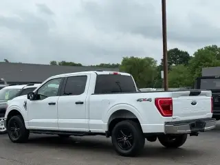 Ford F-150 2022 4x4 XLT 4 puertas SuperCrew 5.5 pies. SB