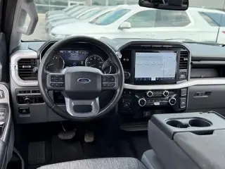 Ford F-150 2023 4x4 XLT 4 puertas SuperCrew 5.5 pies SB