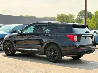Ford Explorer 2024 AWD XLT SUV de 4 puertas