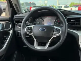 Ford Explorer 2024 AWD XLT SUV de 4 puertas