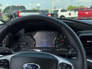 Ford Explorer 2024 AWD XLT SUV de 4 puertas
