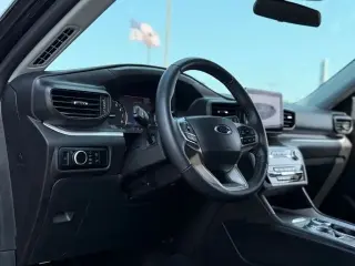 Ford Explorer 2024 AWD XLT SUV de 4 puertas