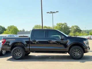 Ford F-150 2023 4x4 Tremor 4 puertas SuperCrew 5.5 pies SB