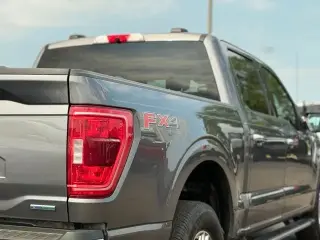 Ford F-150 2021 4x4 XLT 4 puertas SuperCrew 5.5 pies SB