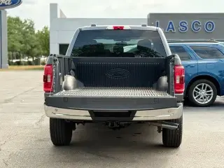 Ford F-150 2021 4x4 XLT 4 puertas SuperCrew 5.5 pies SB