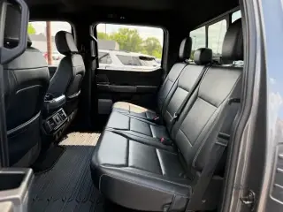 Ford F-150 2022 4x4 XLT 4 puertas SuperCrew 5.5 pies. Caja corta