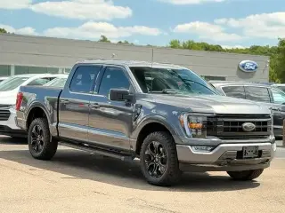 Ford F-150 2022 4x4 XLT 4 puertas SuperCrew 5.5 pies. Caja corta