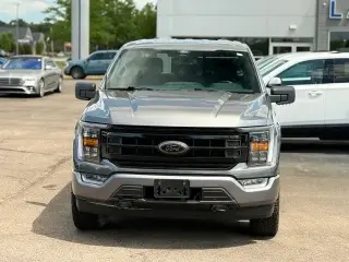 Ford F-150 2022 4x4 XLT 4 puertas SuperCrew 5.5 pies. Caja corta