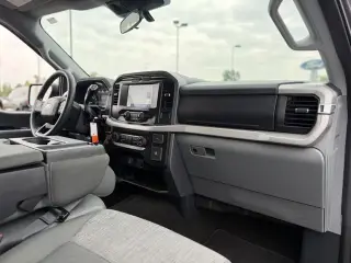 Ford F-150 2023 4x4 XLT 4 puertas SuperCrew 5.5 pies. SB