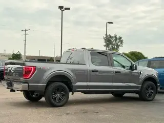 Ford F-150 2023 4x4 XLT 4 puertas SuperCrew 5.5 pies. SB