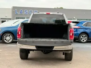 Ford F-150 2023 4x4 XLT 4 puertas SuperCrew 5.5 pies. SB