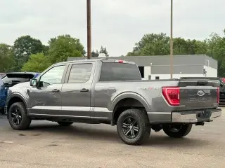Ford F-150 2023 4x4 XLT 4 puertas SuperCrew 5.5 pies. SB