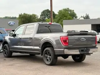 Ford F-150 2023 4x4 XLT 4 puertas SuperCrew 5.5 pies. SB