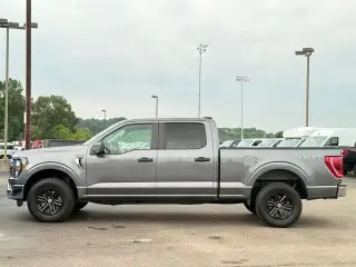 Ford F-150 2023 4x4 XLT 4 puertas SuperCrew 5.5 pies. SB
