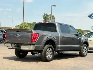 Ford F-150 2023 4x4 XLT 4 puertas SuperCrew 6.5 pies SB