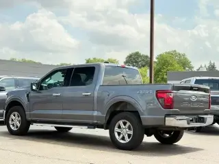 Ford F-150 2024 4x4 XLT 4 puertas SuperCrew 5.5 pies. SB