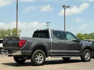 Ford F-150 2024 4x4 XLT 4 puertas SuperCrew 5.5 pies. SB